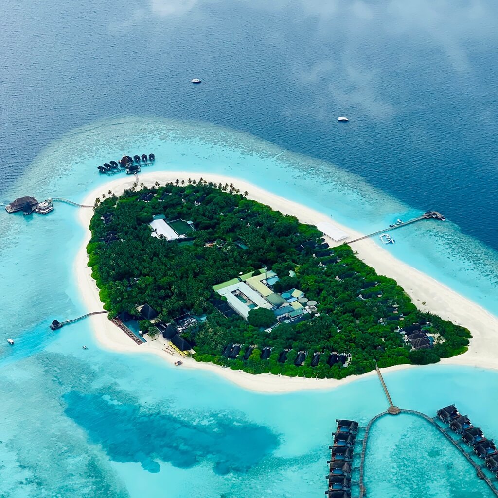 Adaaran Select Hudhuranfushi Maldives