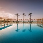 Mitsis Selection Alila Rhodes Faliraki ana havuz, deniz manzaralı resort