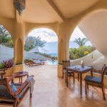 Kilindi beyaz kemerli açık villa ve deniz manzarası, Zanzibar oteli