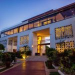 Nungwi Dreams aydınlatılmış havuzlu villa, akşam, Zanzibar oteli