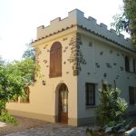 Podere San Lorenzo taş kuleli villa dış görünümü, Valdarno Toskana