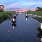 Sofitel Bali Nusa Dua Beach Resort gece aydınlatmalı sonsuzluk havuzu ve okyanus manzarası