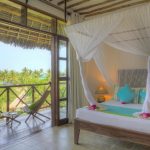 Sultan Sands cibinlikli oda, taş duvarlar, Zanzibar oteli