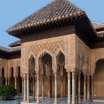 Granada Elhamra Aslanlı Avlusu'nun mermer sütunları ve Nasri işçiliği, Endülüs Levante Valencia turu