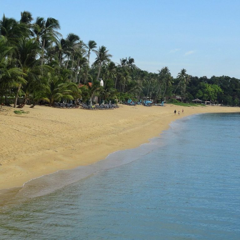 InterContinental Samui Maenam plajı