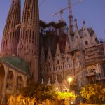 Barcelona Yılbaşı Turu'nda Gaudí'nin Sagrada Família bazilikasının gökyüzüne uzanan kuleleri