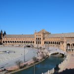 Sevilla Ispanya Meydani yarim daire revaklari ve kanali, Madrid Endulus hizli tren turu