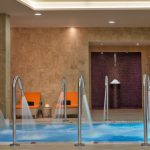Sol Dunas otelinde spa ve jakuzi alanı, Sal Adası