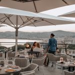 Antibes teras deniz manzarasi riviera