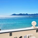Cannes korfezi turkuaz deniz