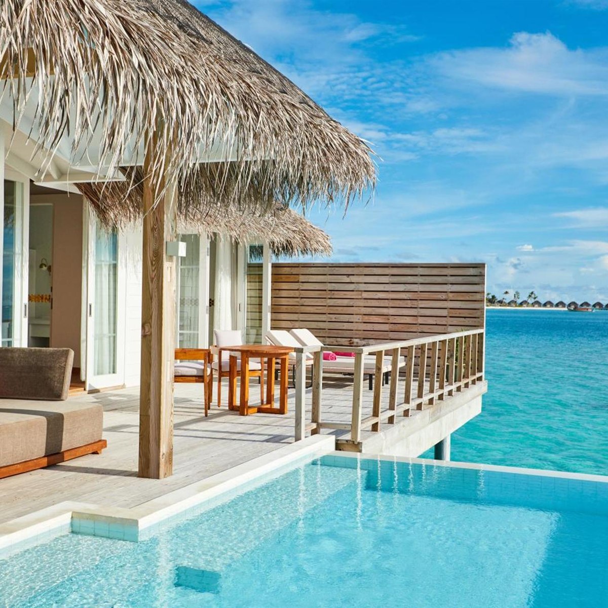 Sun Siyam Iru Veli su üstü süiti ve özel havuzu
