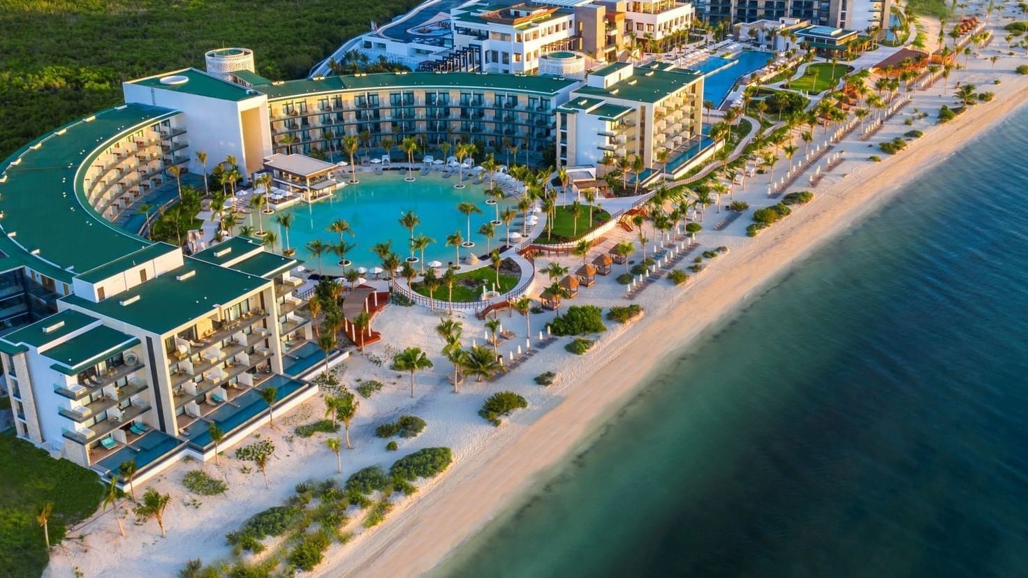 Haven Riviera Cancun: Resmî tesis tanıtım videosunun posteri