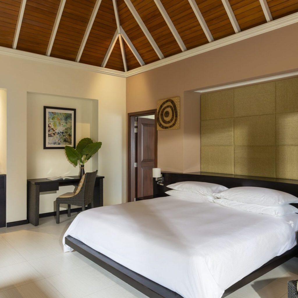 Niva Labriz Seychelles özel havuzlu villa yatak odası