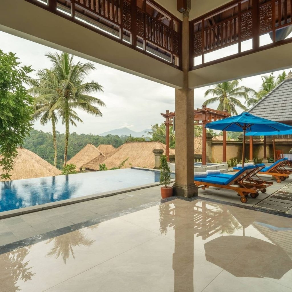 Puri Wulandari Bali Ubud: Özel havuzlu villanın açık yaşam alanı