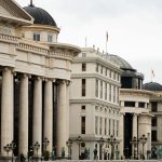 Üsküp'te neoklasik yapılar ve köprü